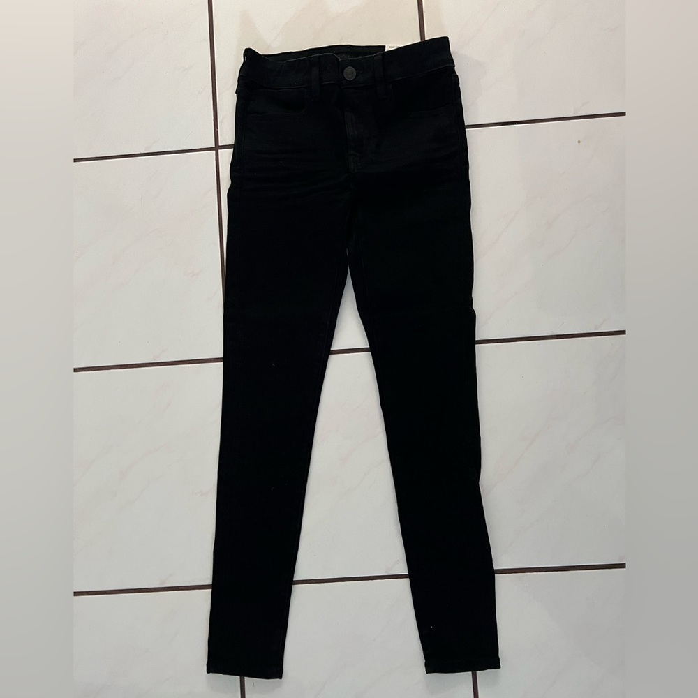 Black American Eagle size 2 Jegging